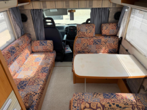 2004 Hymer C-Class Motorhome Fiat Ducato 2.0hdi - 5 Berth - 6 Belts in White — image 4