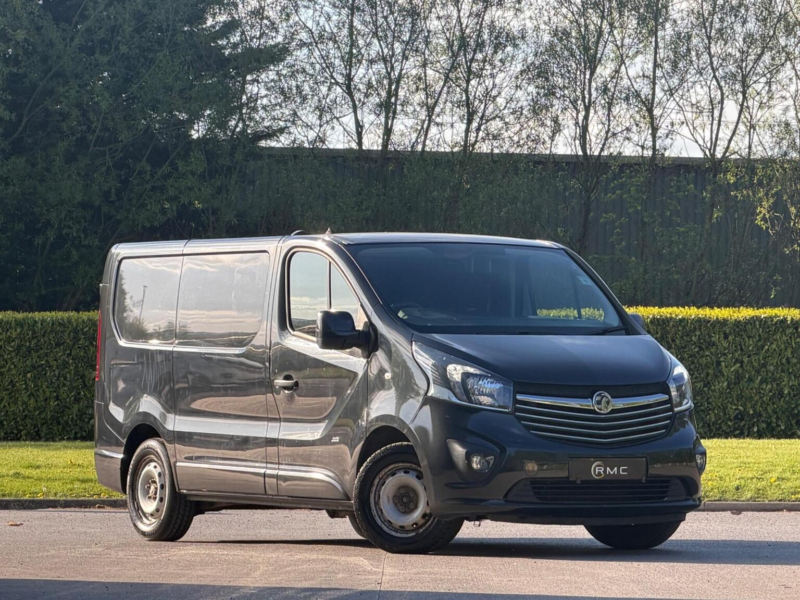 2016 Vauxhall Vivaro 1.6 Cdti 2700 Biturbo Ecoflex Sportive L1 H1 Euro 5 (s/s) 5dr in Black — image 1