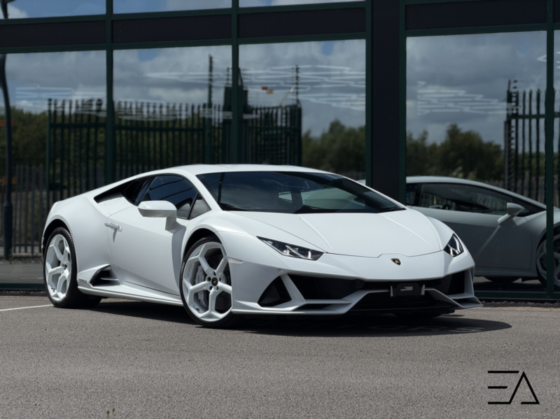 2019 Lamborghini Huracan 5.2 V10 Lp 640-4 Evo in White — image 1