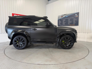 2021 Land Rover Defender 90 3.0 D250 Mhev X-Dynamic S Auto 4WD Euro 6 (s/s) 3dr in Black — image 6