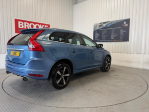 2017 Volvo Xc60 2.0 T5 R-Design Lux Nav Auto Euro 6 (s/s) 5dr in Blue — image 5