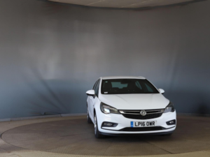 2016 Vauxhall Astra 1.0i Turbo Ecoflex Sri Nav Euro 6 (s/s) 5dr in White — image 2