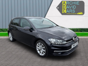 2017 Volkswagen Golf 2.0 Tdi Bluemotion Tech Gt in Black — image 3