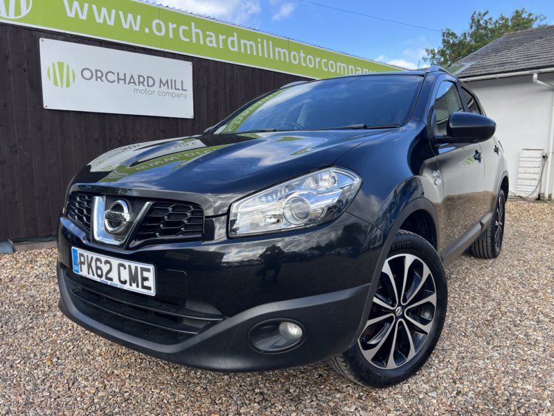 2012 Nissan Qashqai 1.6 N-Tec+ in Black — image 1