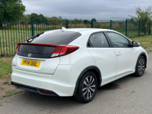 2014 Honda Civic 1.6 I-Dtec Se Plus-T Euro 5 (s/s) 5dr in White — image 5