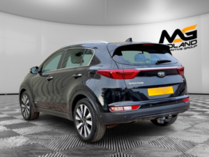 2016 Kia Sportage 2.0 Crdi First Edition Auto AWD Euro 6 5dr in Black — image 5