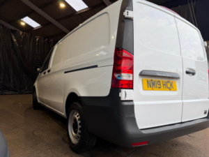 2019 Mercedes-Benz Vito 1.6 111 Cdi Fwd L2 Euro 6 6dr in White — image 4