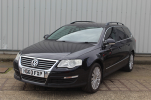 2010 Volkswagen Passat 2.0 Tdi Highline Plus in Black — image 4