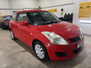 2012 Suzuki Swift 1.2 Sz2 in Red — image 5