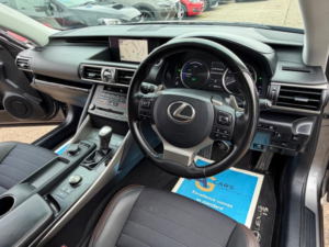 2021 Lexus Is 2.5 300h E-CVT Euro 6 (s/s) 4dr in Bronze — image 3
