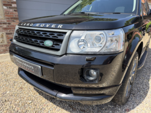 2012 Land Rover Freelander 2 2.2 Sd4 Sport Le in Black — image 5