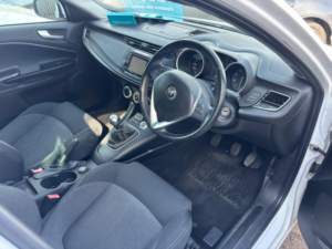 2017 Alfa Romeo Giulietta 1.4 Tb Multiair Giulietta Euro 6 (s/s) 5dr in White — image 2