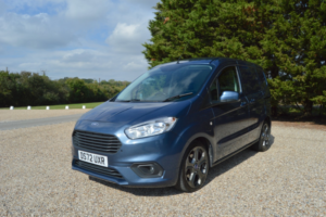 2022 Ford Transit Courier 1.0 Transit Courier Limited Van 1.0l Ecoboost 100ps Fwd 6 Speed Manual in Blue — image 2