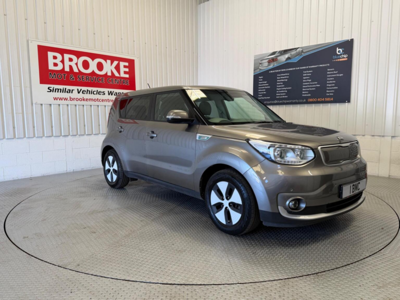 2018 Kia Soul 30kwh Ev Auto 5dr in Silver — image 1