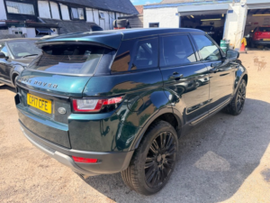 2017 Land Rover Range Rover Evoque Td4 Se Tech in Green — image 6