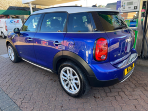 2015 MINI Countryman 1.6 Cooper D SUV 5dr Diesel Manual All4 Euro 6 (s/s) (112 Ps) in Blue — image 3