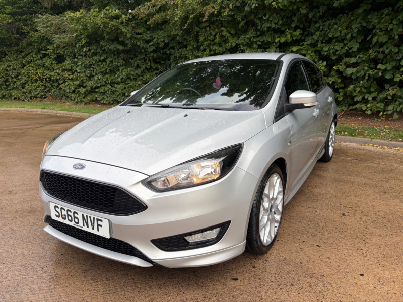 2016 Ford Focus 1.5 Tdci St-Line Hatchback 5dr Diesel Manual Euro 6 (s/s) (120 Ps) in Silver — image 1