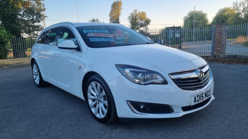2015 Vauxhall Insignia 2.0 Cdti Ecoflex Elite Nav in White — image 1