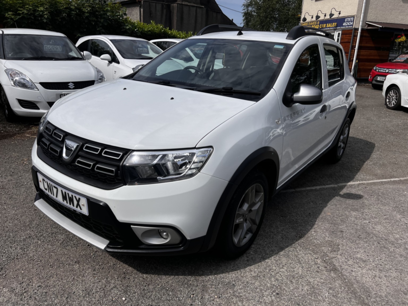 2017 Dacia Sandero Stepway 0.9 Stepway Ambiance Tce 90 in White — image 1