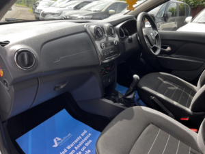 2017 Dacia Sandero Stepway 0.9 Stepway Ambiance Tce 90 in White — image 4