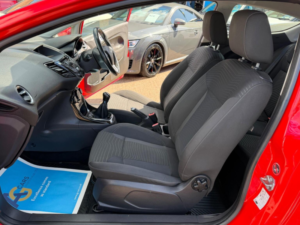 2013 Ford Fiesta 1.25 Zetec Euro 5 3dr in Red — image 4