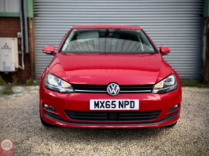 2015 Volkswagen Golf 2015 Golf 1.2 Tsi Bluemotion Dsg, Automatic in Red — image 6