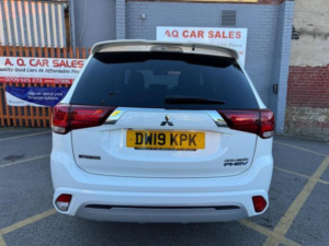 2019 Mitsubishi Outlander 2.4h Twinmotor 13.8kwh 4h CVT 4WD Euro 6 (s/s) 5dr in White — image 6