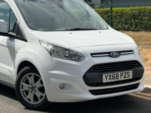 2018 Ford Transit Connect 1.5 Tdci 200 Limited L1 H1 5dr in White — image 4