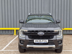 2025 Ford Ranger 2.0 Td Ecoblue Wildtrak Pickup Double Cab 4dr Diesel Auto 4WD Euro 6 (s/s) (205 Ps) in Grey — image 3