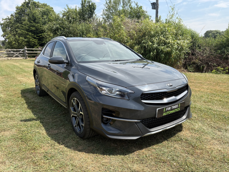 2020 Kia Xceed 1.4 T-Gdi 3 in Grey — image 1