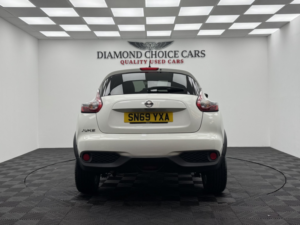 2019 Nissan Juke 1.6 Tekna in White — image 5