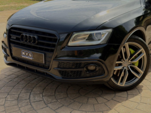 2014 Audi Sq5 3.0 Bitdi V6 in Black — image 2