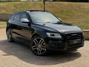 2014 Audi Sq5 3.0 Bitdi V6 in Black — image 3