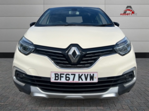 2017 Renault Captur 1.5 Dynamique S Nav Dci 90 in White — image 3