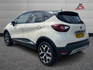 2017 Renault Captur 1.5 Dynamique S Nav Dci 90 in White — image 4