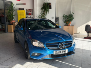 2014 Mercedes-Benz A Class 1.5 A180 Cdi Eco Se in Blue — image 2