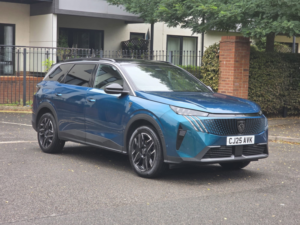 2025 Peugeot 5008