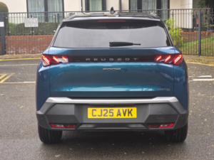 2025 Peugeot 5008 1.2 Gt SUV 5dr Petrol Hybrid E-Dsc6 Euro 6 (s/s) (136 Ps) in Blue — image 5