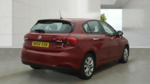 2016 Fiat Tipo 1.4 Mpi Easy Plus Euro 6 5dr in Red — image 5