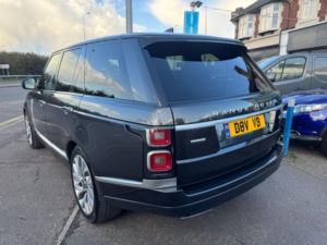 2018 Land Rover Range Rover 4.4 Sd V8 Autobiography Auto 4WD Euro 6 (s/s) 5dr in Grey — image 4
