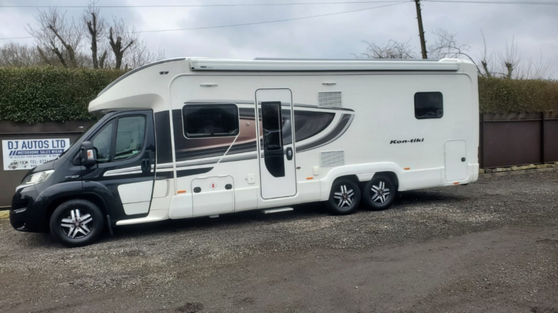 2020 Fiat Ducato Swift Kontiki 650 Island Bed 4 Berth in Black — image 1