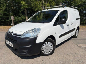 2017 Citroen Berlingo 1.6 Bluehdi 850 Enterprise L1 5dr in White — image 3