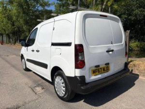 2017 Citroen Berlingo 1.6 Bluehdi 850 Enterprise L1 5dr in White — image 5