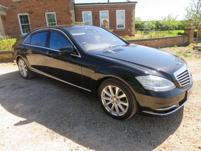 2011 Mercedes-Benz S Class S550 W221 in Black — image 1