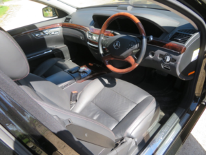2011 Mercedes-Benz S Class S550 W221 in Black — image 3
