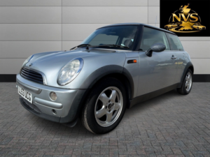 2004 MINI Hatch 1.6 One Hatch in Silver — image 3