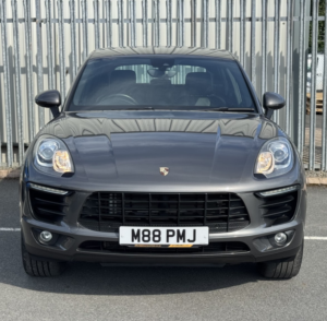 2014 Porsche Macan S 3.0 Td V6 Automatic 4WD in Grey — image 3