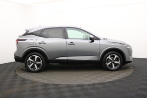 2022 Nissan Qashqai 1.3 Dig-T Mhev N-Connecta SUV 5dr Petrol Hybrid Manual Euro 6 (s/s) (140 Ps) in Grey — image 2