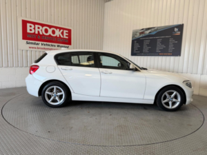 2017 BMW 1 Series 1.5 118i Se Euro 6 (s/s) 5dr in White — image 3