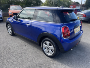 2018 MINI Hatch 1.5 Cooper 3-Door Hatch in Blue — image 3